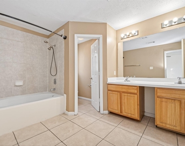15515 Waldron Circle - Photo Thumbnail 18