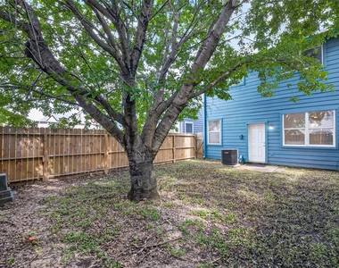 15515 Waldron Circle - Photo Thumbnail 35