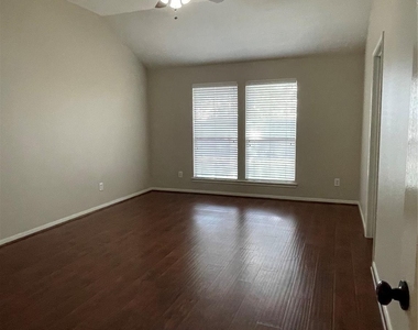 21719 Orange Maple Court - Photo Thumbnail 6