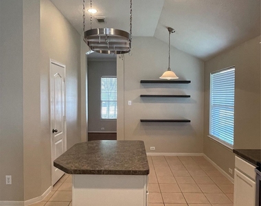 21719 Orange Maple Court - Photo Thumbnail 3