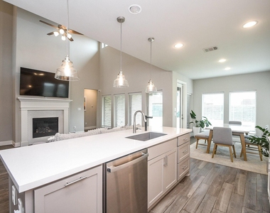 4207 Ana Ridge Lane - Photo Thumbnail 9