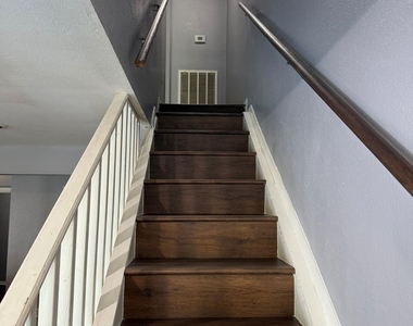 126 Harbour Lane - Photo Thumbnail 7