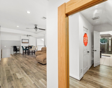 903 Lake Grayson Drive - Photo Thumbnail 37