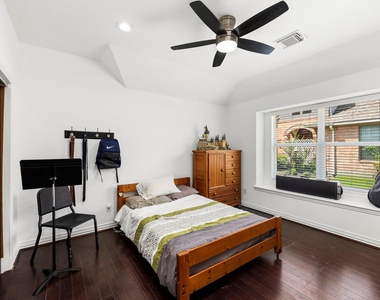 903 Lake Grayson Drive - Photo Thumbnail 32