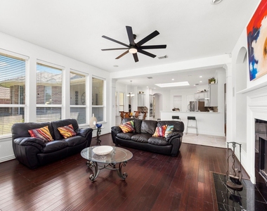 903 Lake Grayson Drive - Photo Thumbnail 23