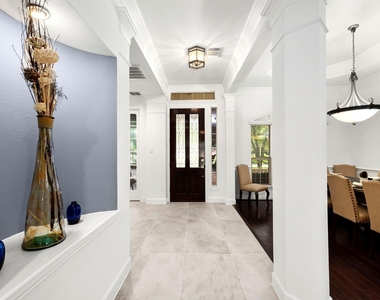 903 Lake Grayson Drive - Photo Thumbnail 5