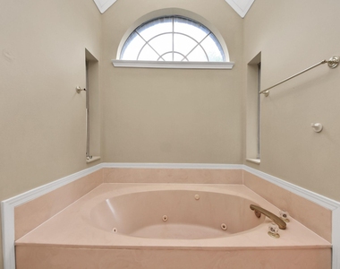 16710 Colony Terrace Drive - Photo Thumbnail 25