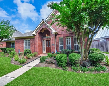 16710 Colony Terrace Drive - Photo Thumbnail 3