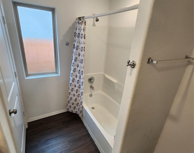 18419 Cobalt Cove Ln - Photo Thumbnail 15