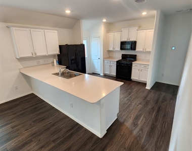 18419 Cobalt Cove Ln - Photo Thumbnail 19