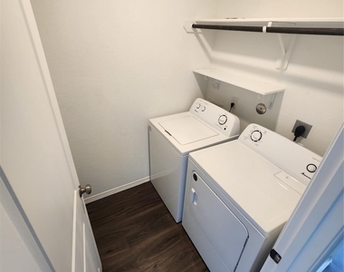 18419 Cobalt Cove Ln - Photo Thumbnail 30