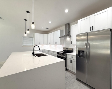 6708 Conley Street - Photo Thumbnail 11