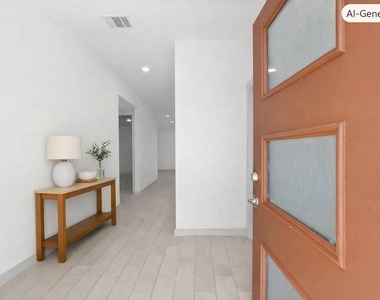13513 Bonita Island Way - Photo Thumbnail 8
