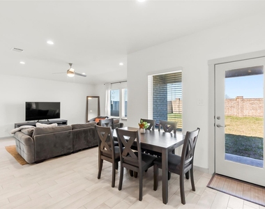 13513 Bonita Island Way - Photo Thumbnail 20