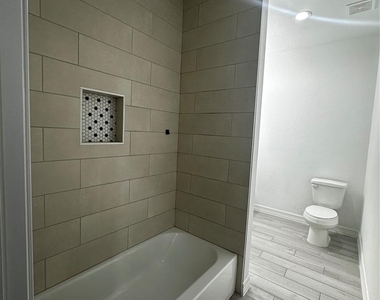 7209 Carver Road - Photo Thumbnail 8