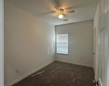 7209 Carver Road - Photo Thumbnail 7