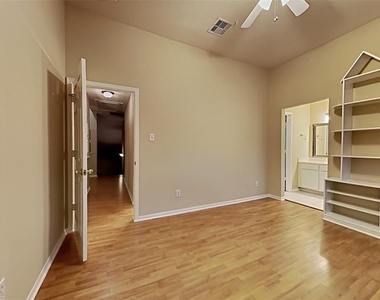 2114 Winding Hollow Drive - Photo Thumbnail 17