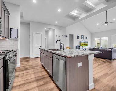 2502 Ocean Key Drive - Photo Thumbnail 6