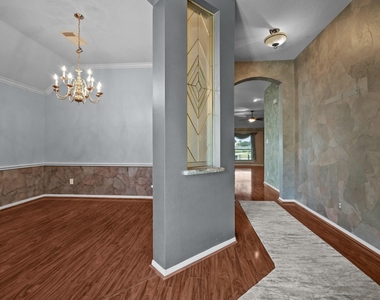 2723 Shelby Drive - Photo Thumbnail 1