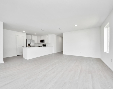 28814 Golden Wheat Court - Photo Thumbnail 11