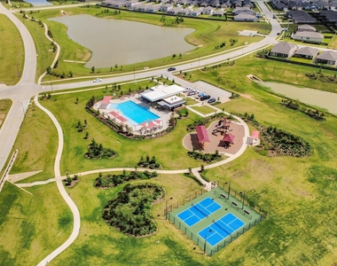 28814 Golden Wheat Court - Photo Thumbnail 40