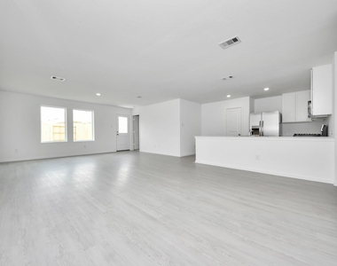28814 Golden Wheat Court - Photo Thumbnail 9