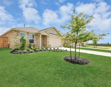 28814 Golden Wheat Court - Photo Thumbnail 5