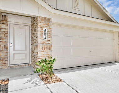 28814 Golden Wheat Court - Photo Thumbnail 6