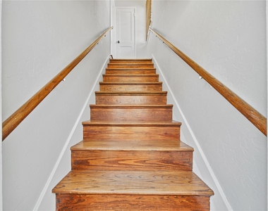 216 1/2 Munford Street - Photo Thumbnail 5