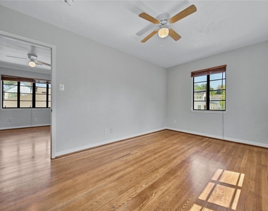 216 1/2 Munford Street - Photo Thumbnail 14
