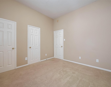 14026 Shamrock Park Lane - Photo Thumbnail 35