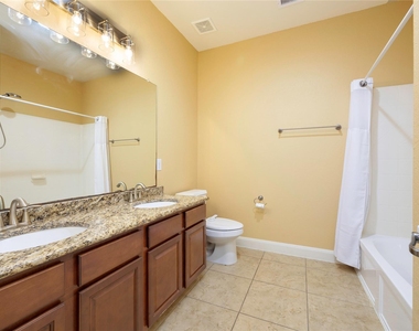 6743 Honeycrest Lane - Photo Thumbnail 14