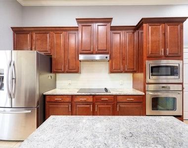 6743 Honeycrest Lane - Photo Thumbnail 2