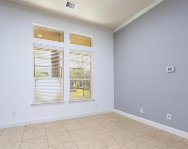 6743 Honeycrest Lane - Photo Thumbnail 7