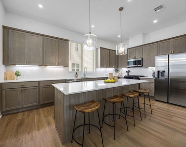 1648 W Tidwell Road - Photo Thumbnail 9