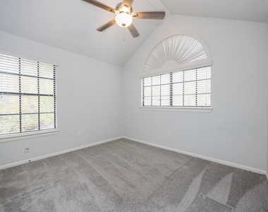 86 W Stony Bridge Circle - Photo Thumbnail 32