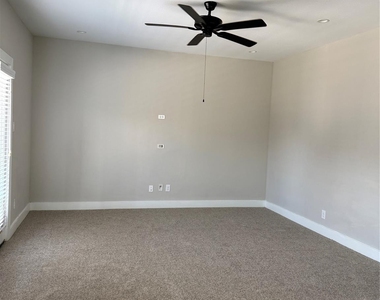 16610 Oasis Meadow Lane - Photo Thumbnail 11