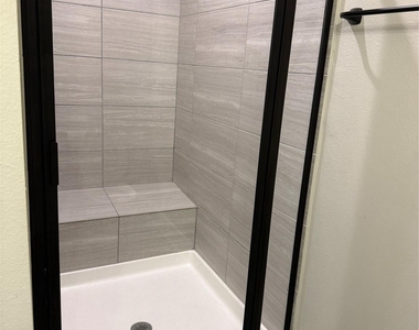 16610 Oasis Meadow Lane - Photo Thumbnail 7