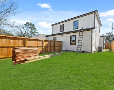 2195 W Lang - Photo Thumbnail 22