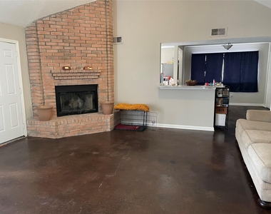 19510 Lazy Valley Drive - Photo Thumbnail 2