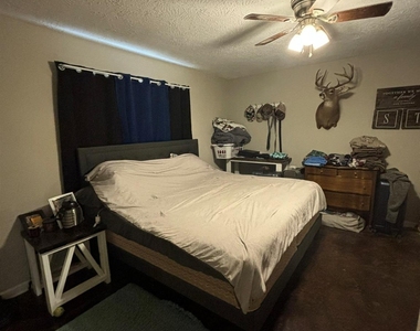 19510 Lazy Valley Drive - Photo Thumbnail 9