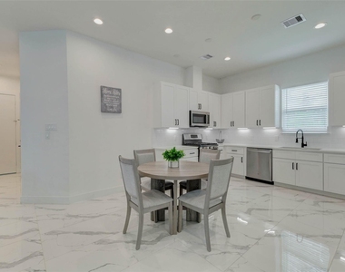 5727 Elysium Street - Photo Thumbnail 4