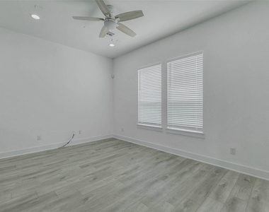 5727 Elysium Street - Photo Thumbnail 12
