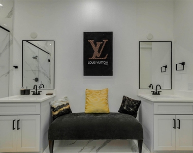5727 Elysium Street - Photo Thumbnail 10