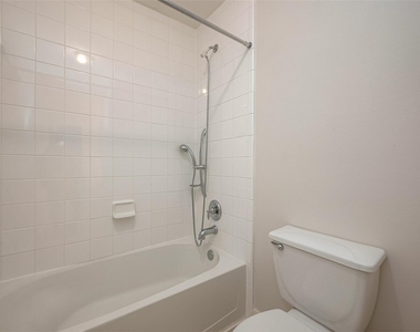 18118 Billabong Crescent Court - Photo Thumbnail 29