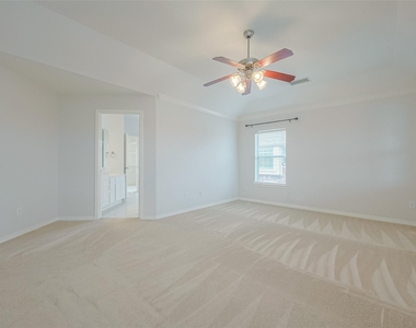 18118 Billabong Crescent Court - Photo Thumbnail 34