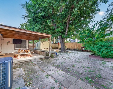 10031 Prospect Hill Drive - Photo Thumbnail 29