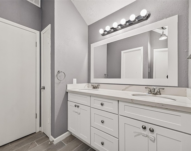10031 Prospect Hill Drive - Photo Thumbnail 19