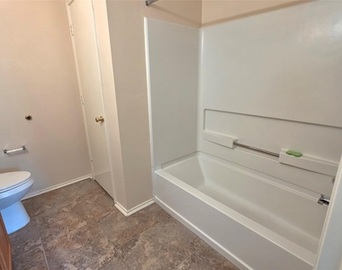 16106 Darwood Court - Photo Thumbnail 16