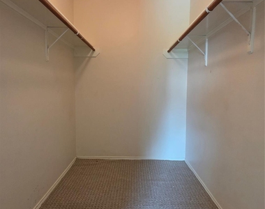 16106 Darwood Court - Photo Thumbnail 17